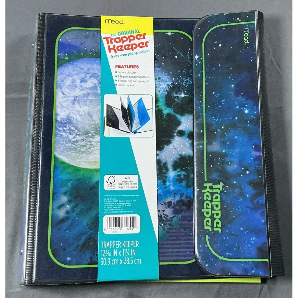 Mead Trapper Keeper Space Earth Galaxy 1 Inch 3 Ring Binder 260038R New